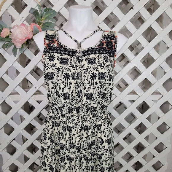 green emerald velvet dress Ace Of Hearts Backless Maxi Dress Black